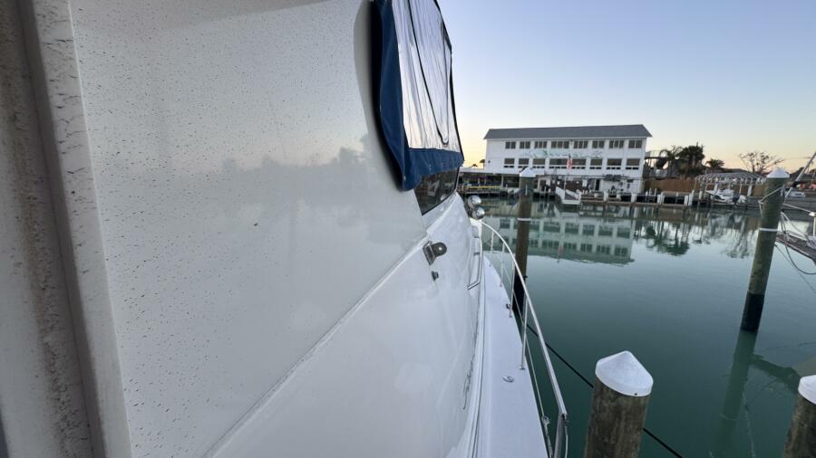 42' 2000 Sea Ray 420 Aft Cabin