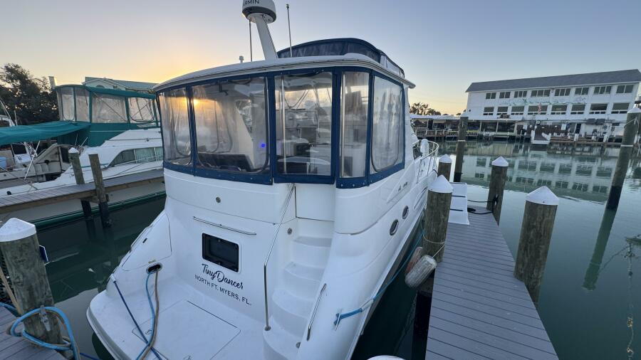 42' 2000 Sea Ray 420 Aft Cabin