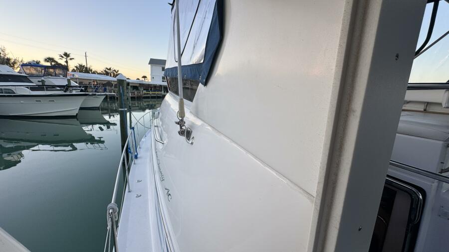 42' 2000 Sea Ray 420 Aft Cabin