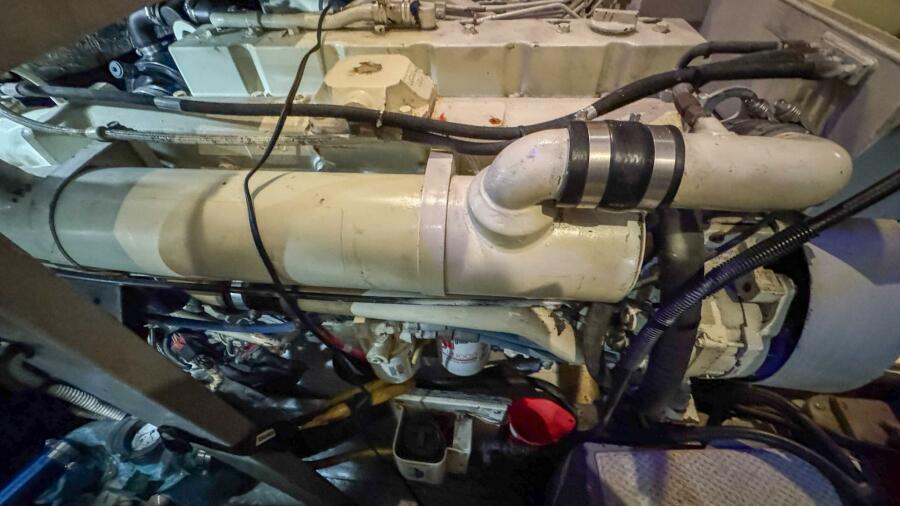 42' 2000 Sea Ray 420 Aft Cabin