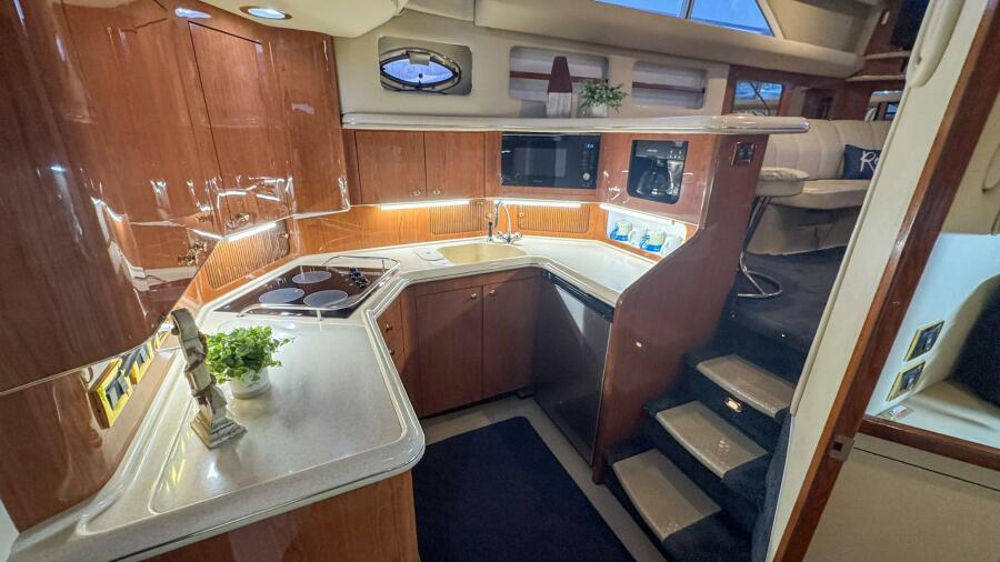 42' 2000 Sea Ray 420 Aft Cabin