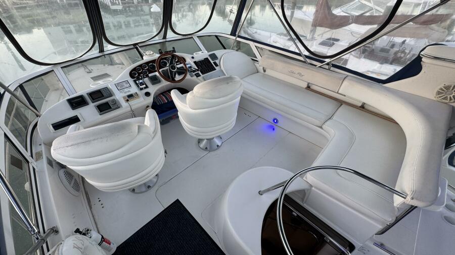 42' 2000 Sea Ray 420 Aft Cabin