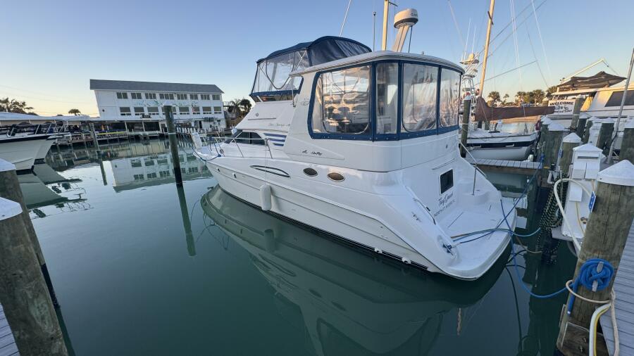 42' 2000 Sea Ray 420 Aft Cabin