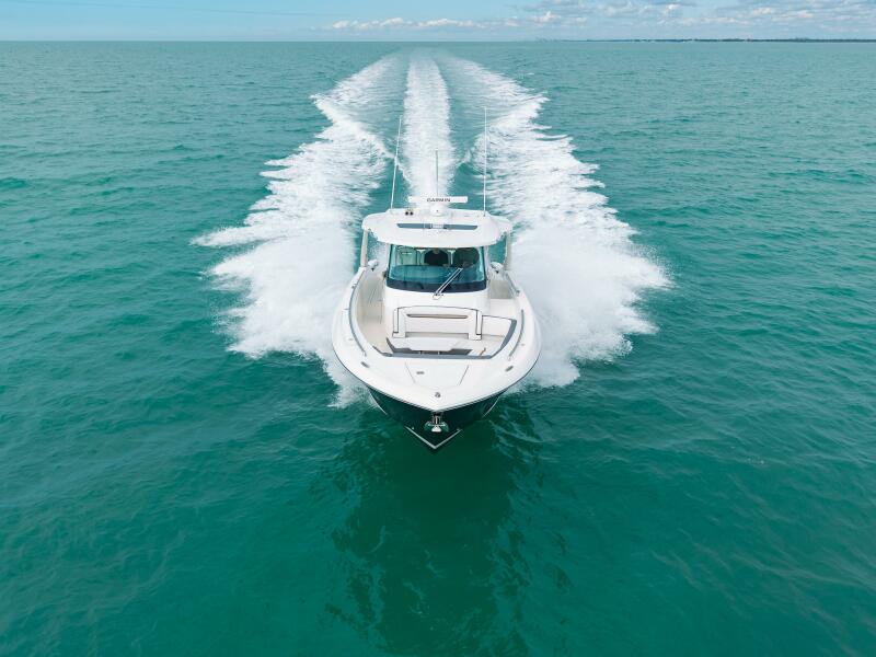 38' 2020 Tiara Sport 38 LS
