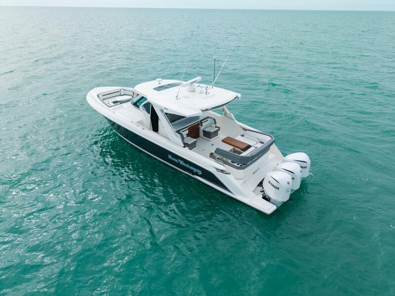 38' 2020 Tiara Sport 38 LS