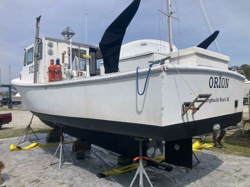 32ft BHM Yacht For Sale