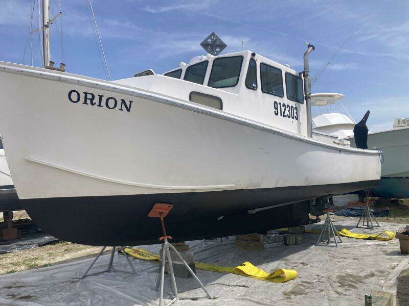 32ft BHM Yacht For Sale