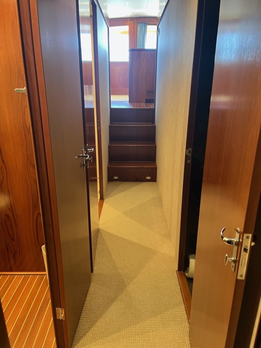 Rybovich 60 SIBONEY - Companionway 