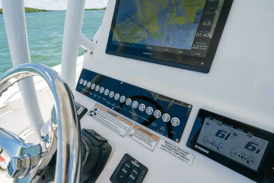 31ft Edgewater Yacht For Sale