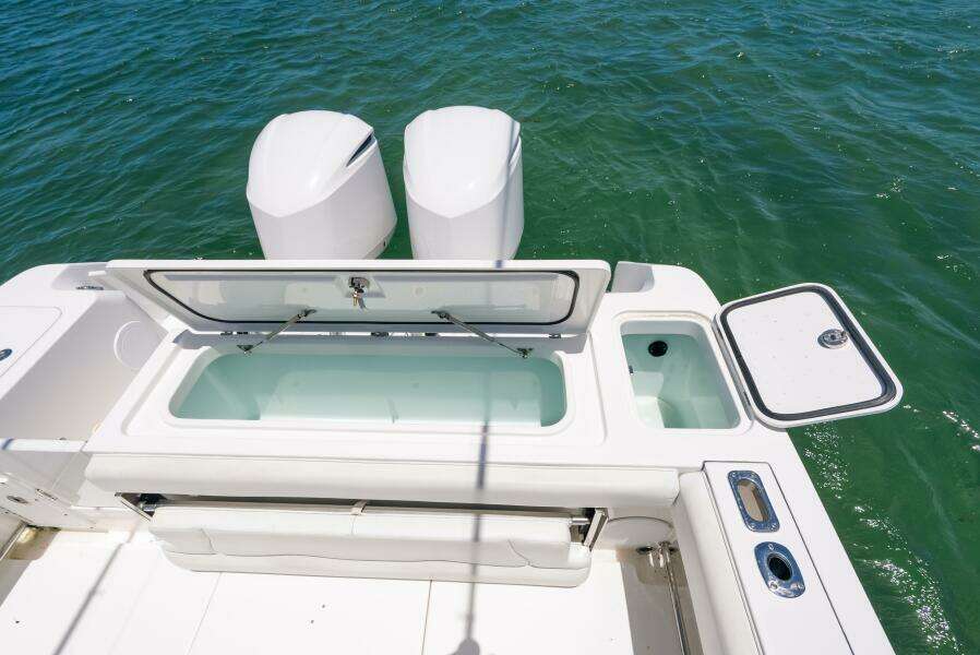 31ft Edgewater Yacht For Sale