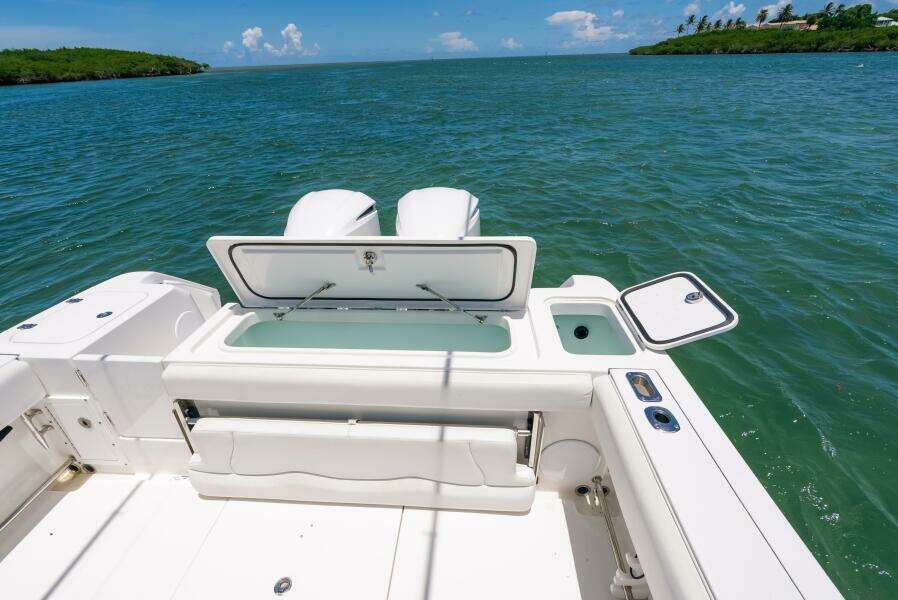 31ft Edgewater Yacht For Sale