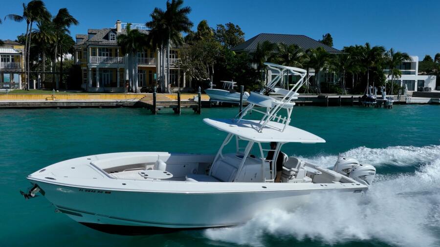 38' 2019 Jupiter 38 HFS