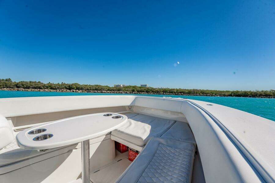 38ft Jupiter Yacht For Sale