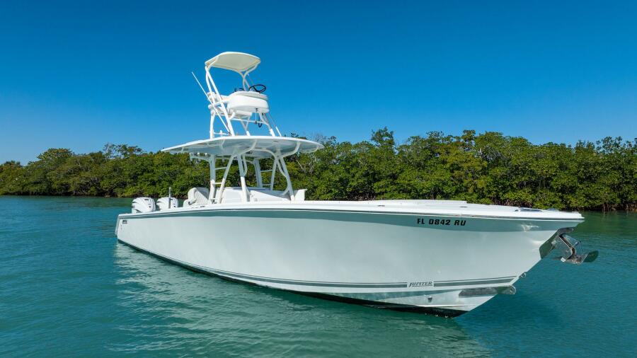 38' 2019 Jupiter 38 HFS