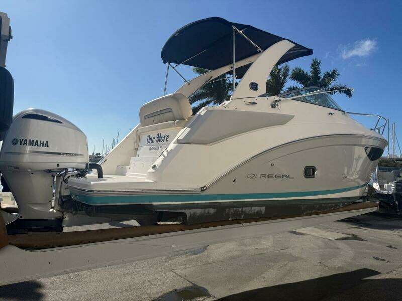27ft Regal Yacht For Sale