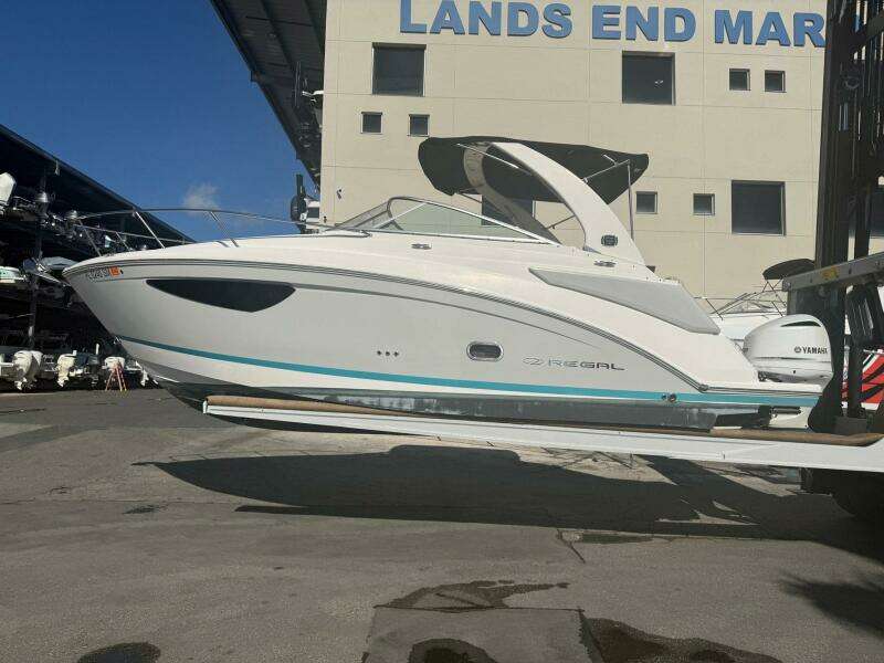 27ft Regal Yacht For Sale
