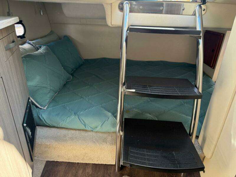 27ft Regal Yacht For Sale