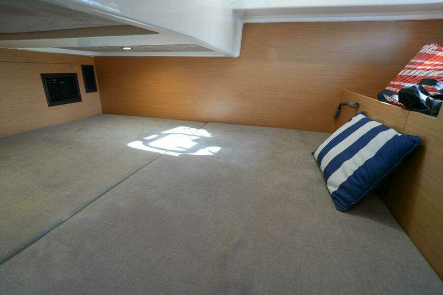 32ft Beneteau Yacht For Sale