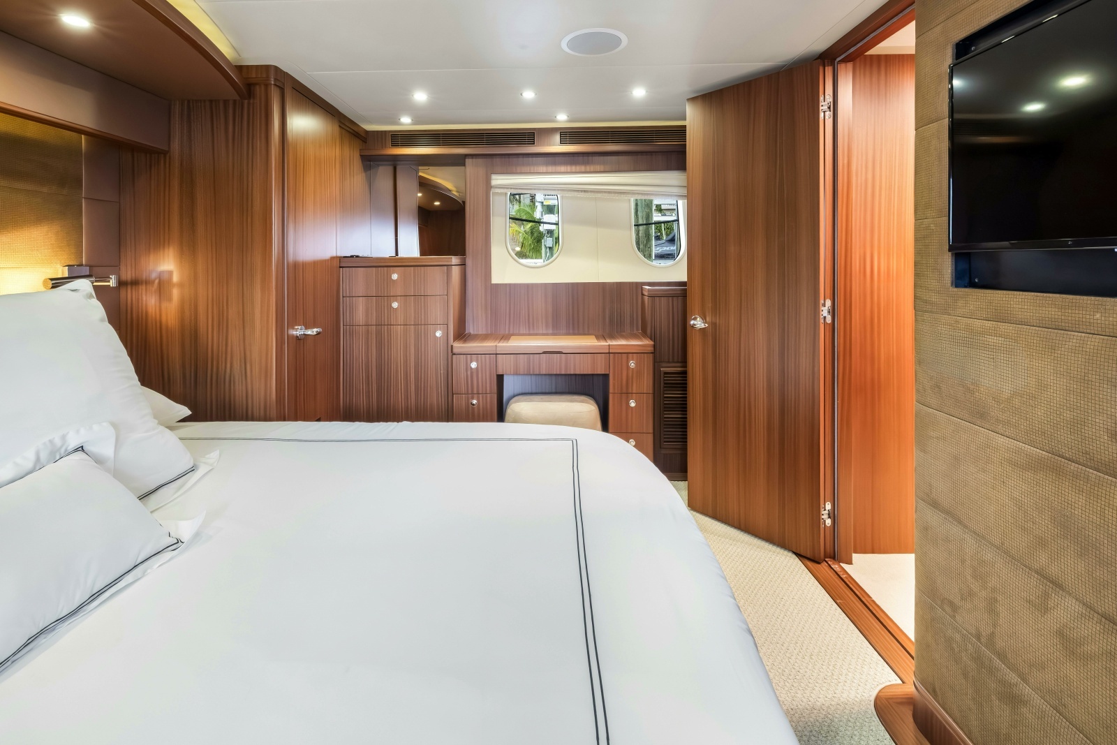 AURORA 84ft Cheoy Lee Yacht For Sale