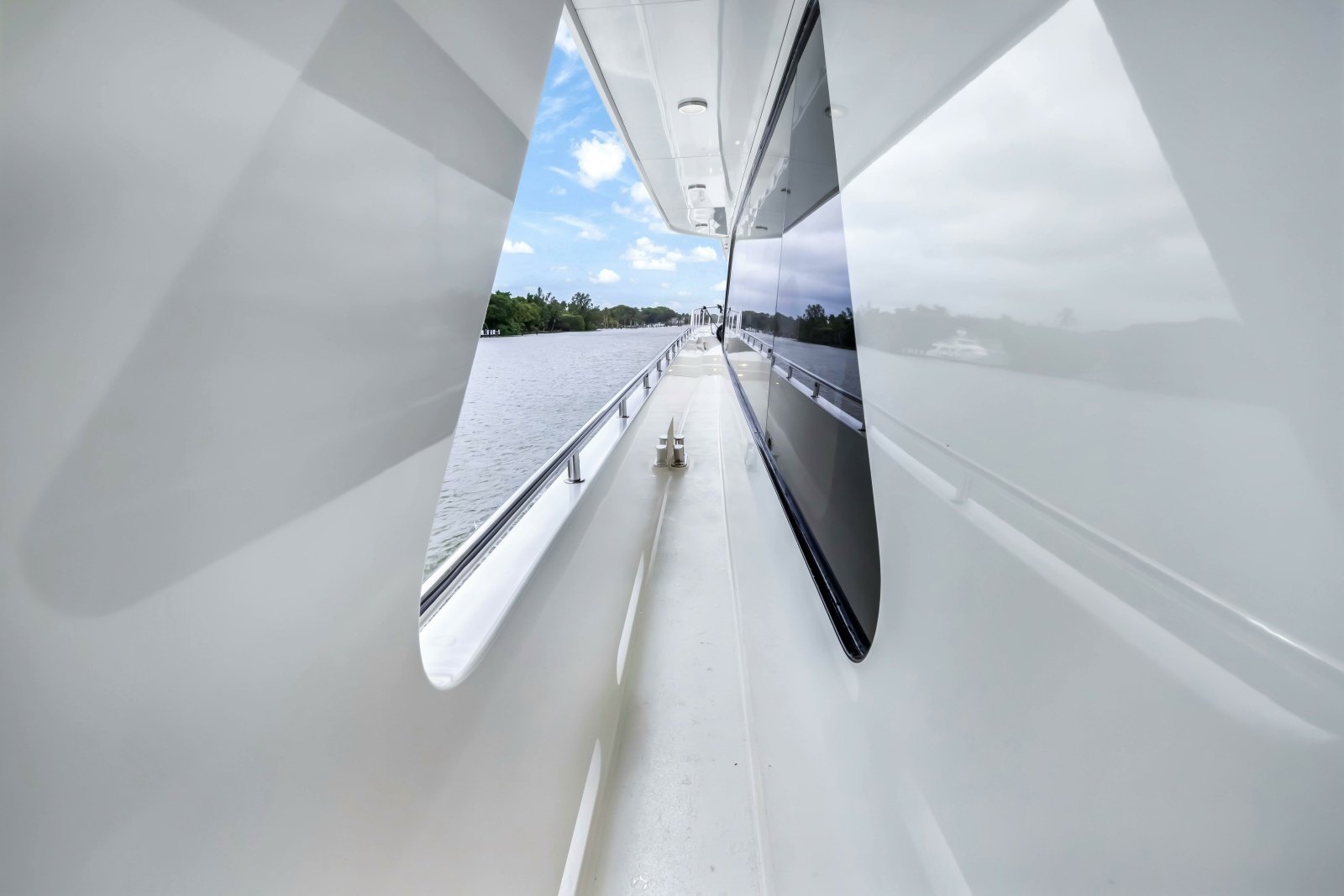 AURORA 84ft Cheoy Lee Yacht For Sale