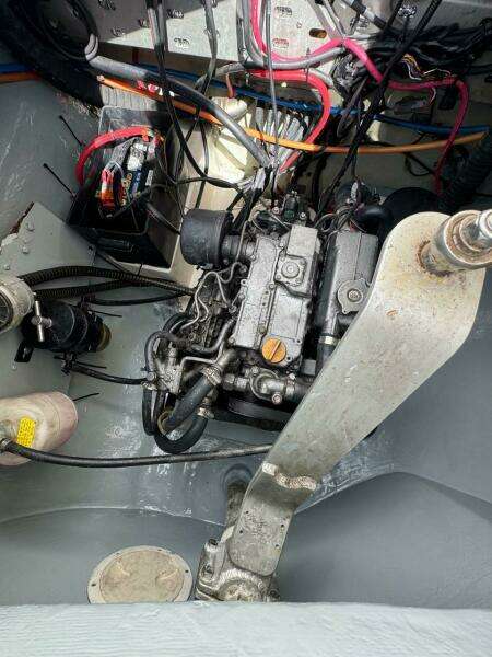 DREAMWEAVER 39ft Robertson  amp  Caine Yacht For Sale