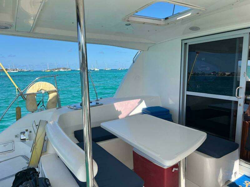 DREAMWEAVER 39ft Robertson  amp  Caine Yacht For Sale