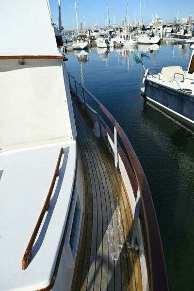 32ft Grand Banks Yacht For Sale