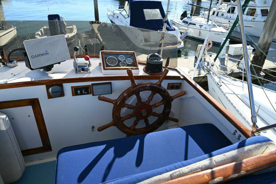 32ft Grand Banks Yacht For Sale