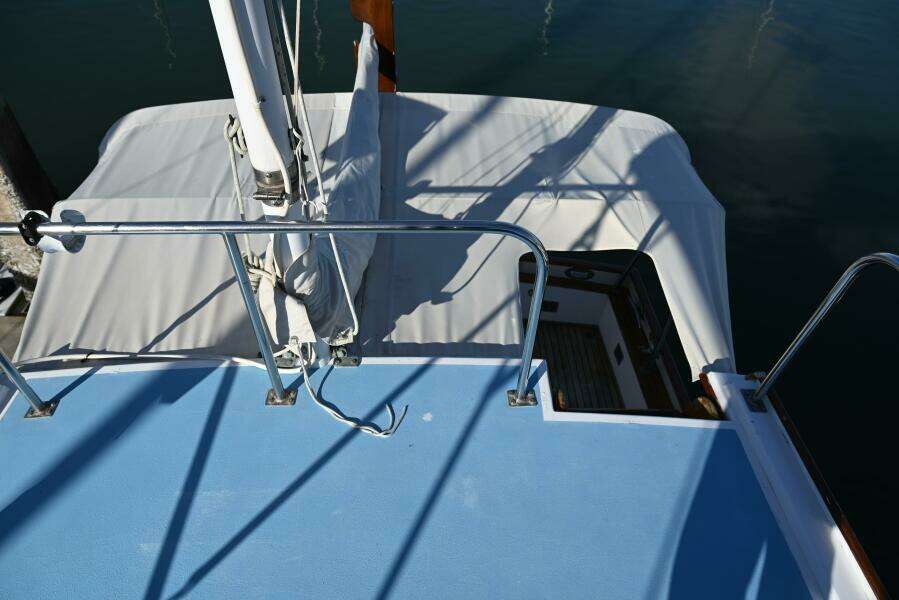 32ft Grand Banks Yacht For Sale