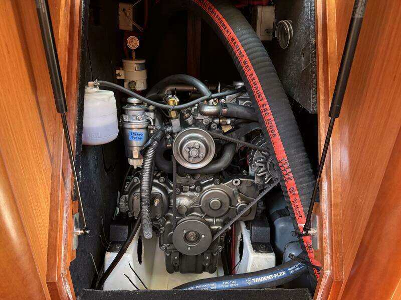 49ft Beneteau Yacht For Sale