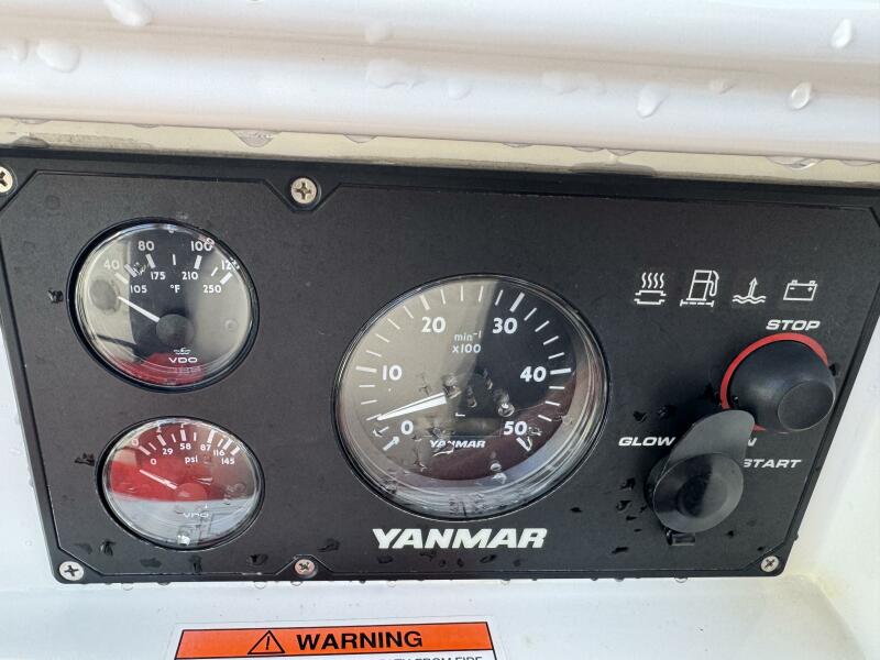 49' 2009 Beneteau 49