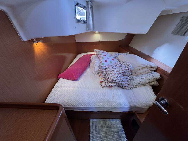 49ft Beneteau Yacht For Sale