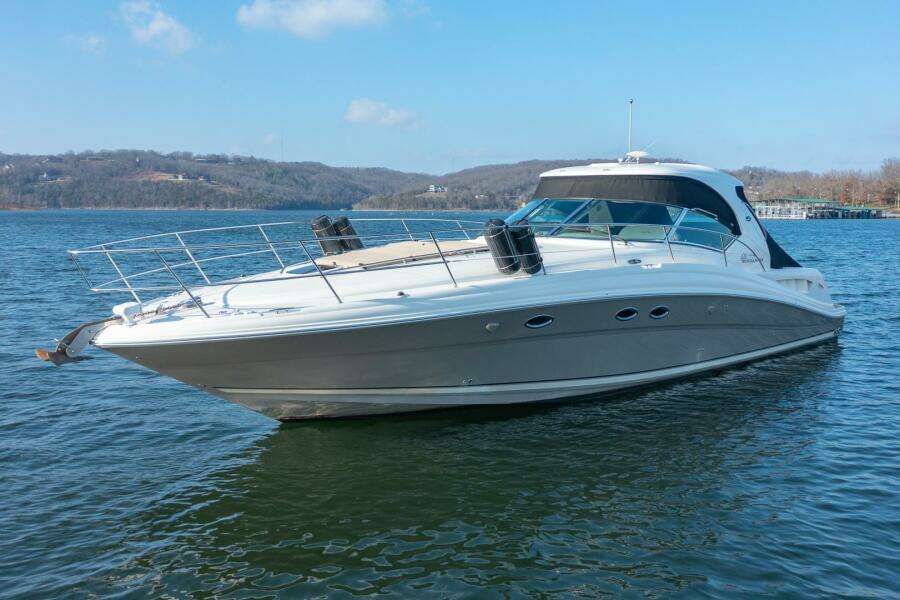 Water Bender 44ft Sea Ray Yacht For Sale