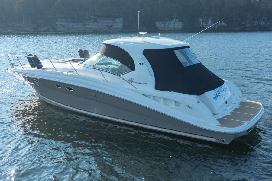 44' 2005 Sea Ray 