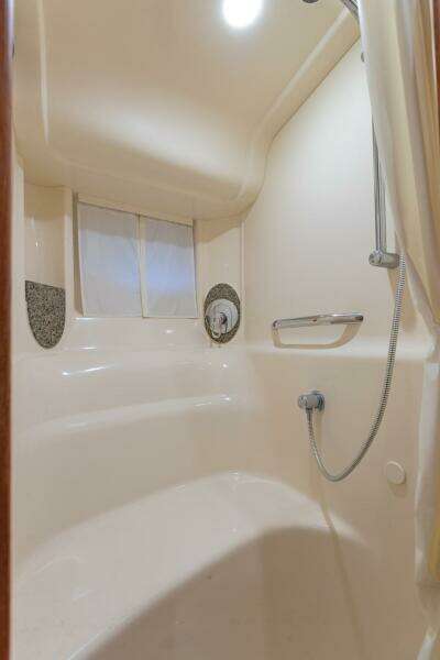 Water Bender 44ft Sea Ray Yacht For Sale