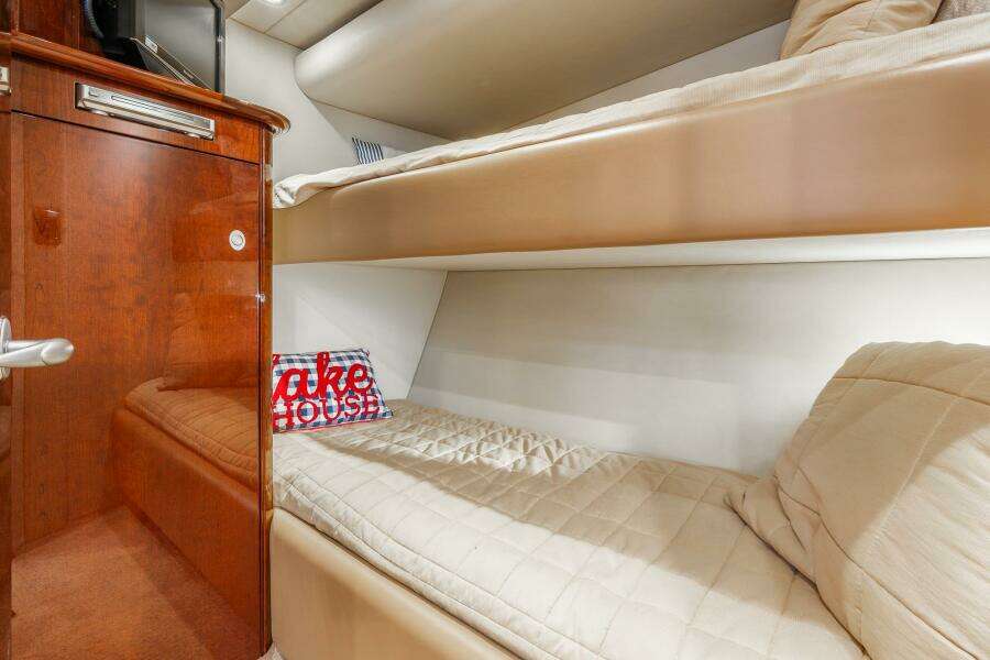 Sea Breeze 60ft Sea Ray Yacht For Sale