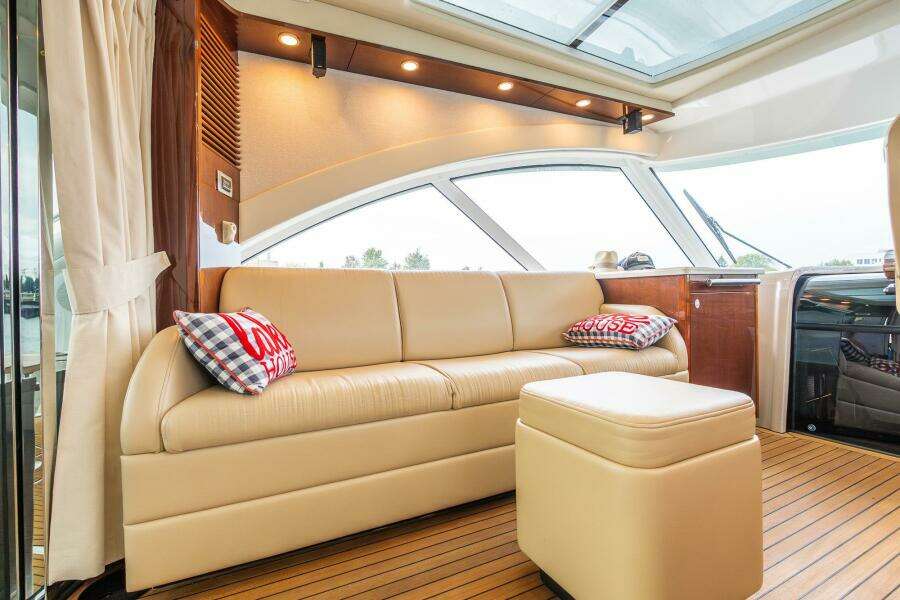 Sea Breeze 60ft Sea Ray Yacht For Sale