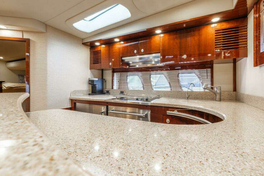 Sea Breeze 60ft Sea Ray Yacht For Sale