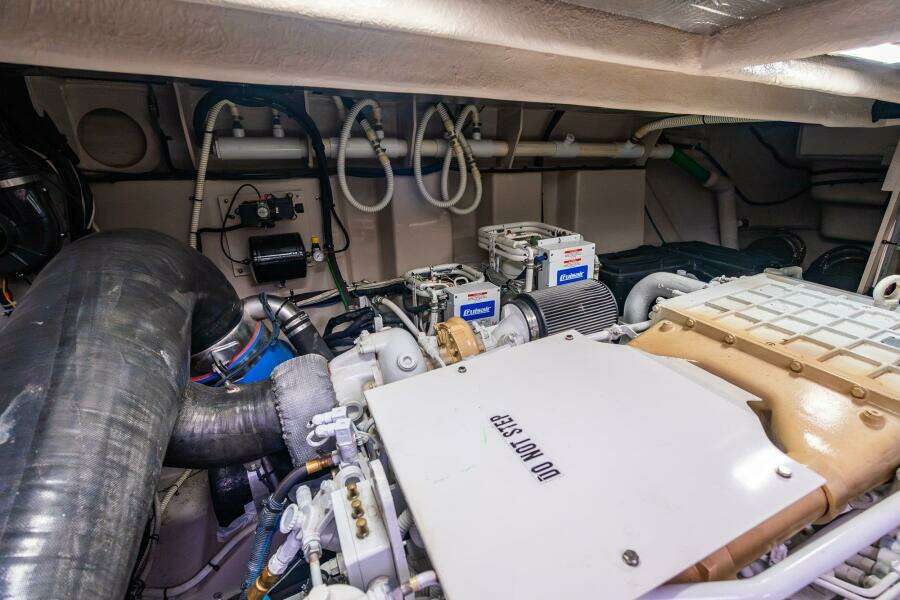 Sea Breeze 60ft Sea Ray Yacht For Sale