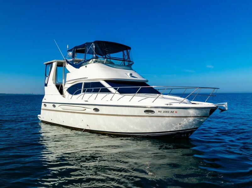 41' 1999 Maxum 4100 SCA Motor Yacht