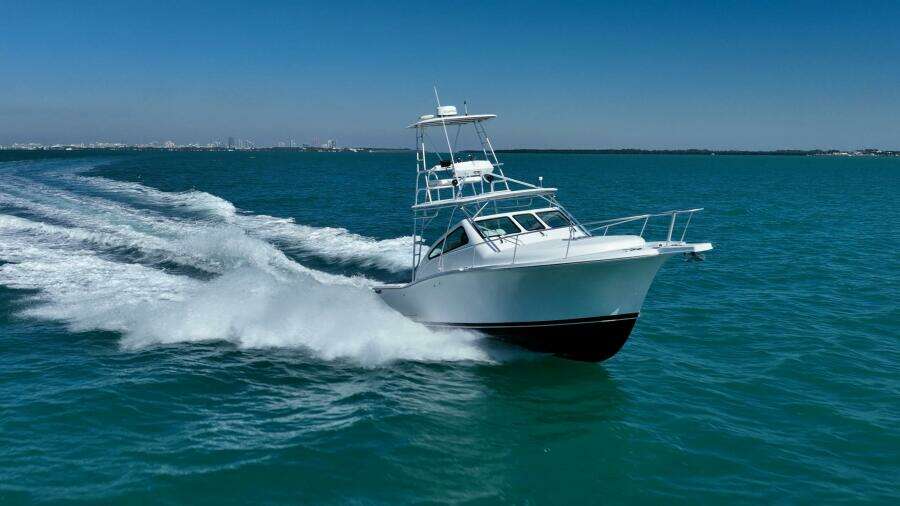 32ft Luhrs Yacht For Sale