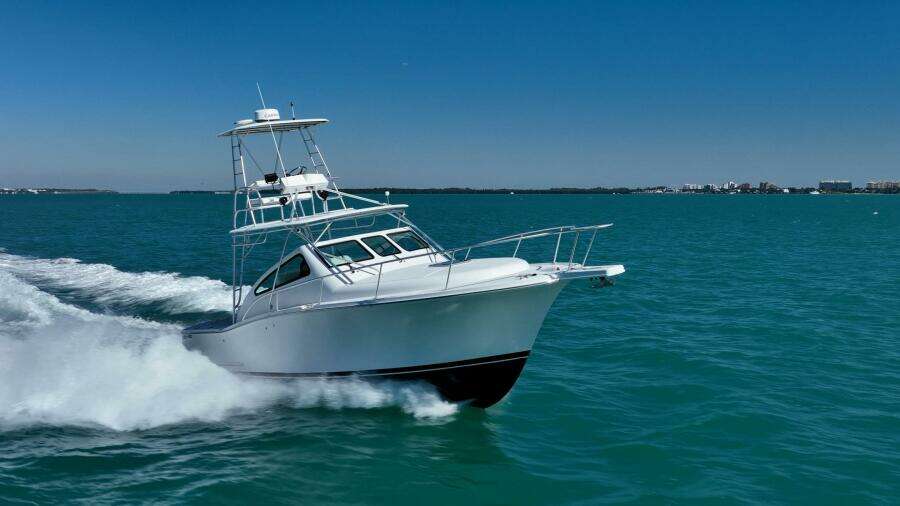 32ft Luhrs Yacht For Sale
