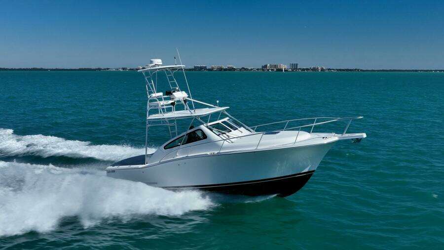 32ft Luhrs Yacht For Sale