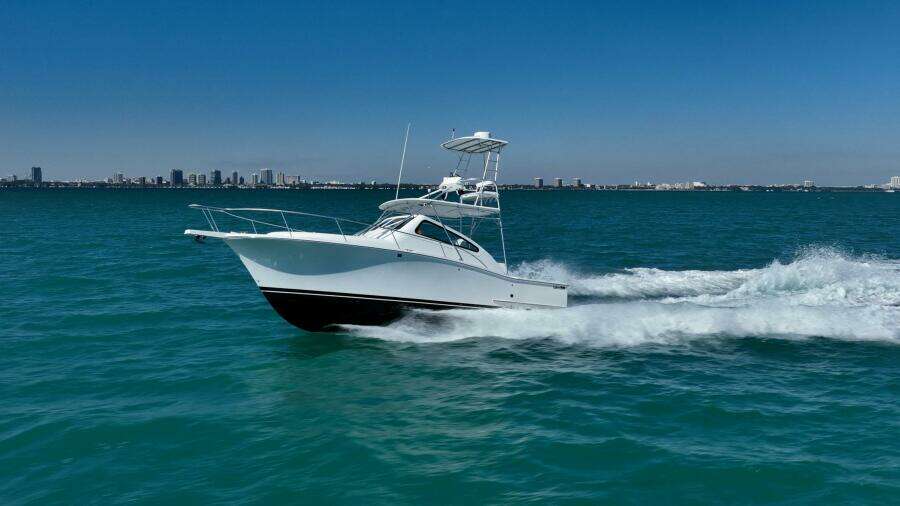 32ft Luhrs Yacht For Sale
