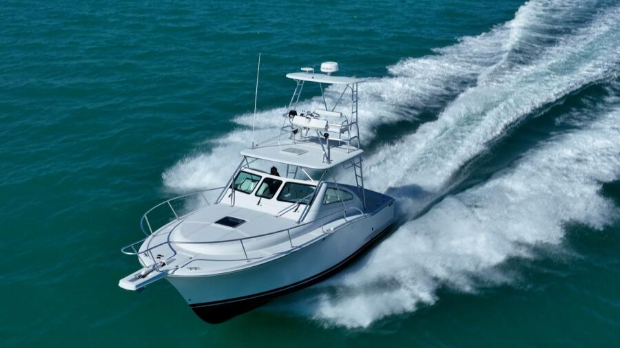 32' 2004 Luhrs 32 Open