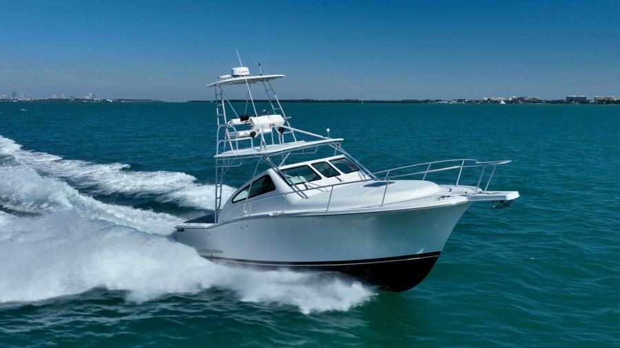 32' 2004 Luhrs 32 Open