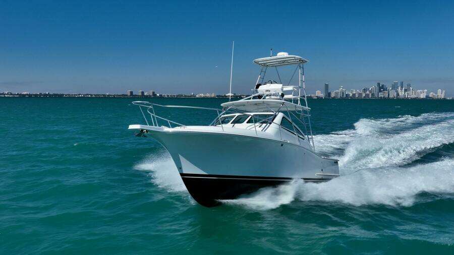 32ft Luhrs Yacht For Sale