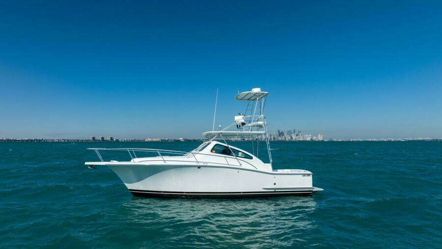 32ft Luhrs Yacht For Sale