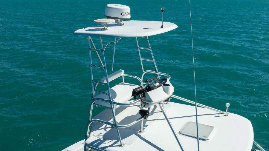 32ft Luhrs Yacht For Sale