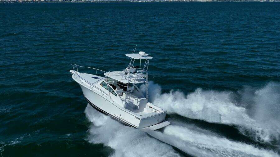 32ft Luhrs Yacht For Sale